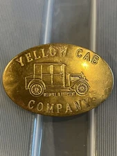 VINTAGE 🇺🇸YELLOW CAB COMPANY "RELIABLE & EFFICIENT" BRASS BADGE/PIN👀LQQK👀