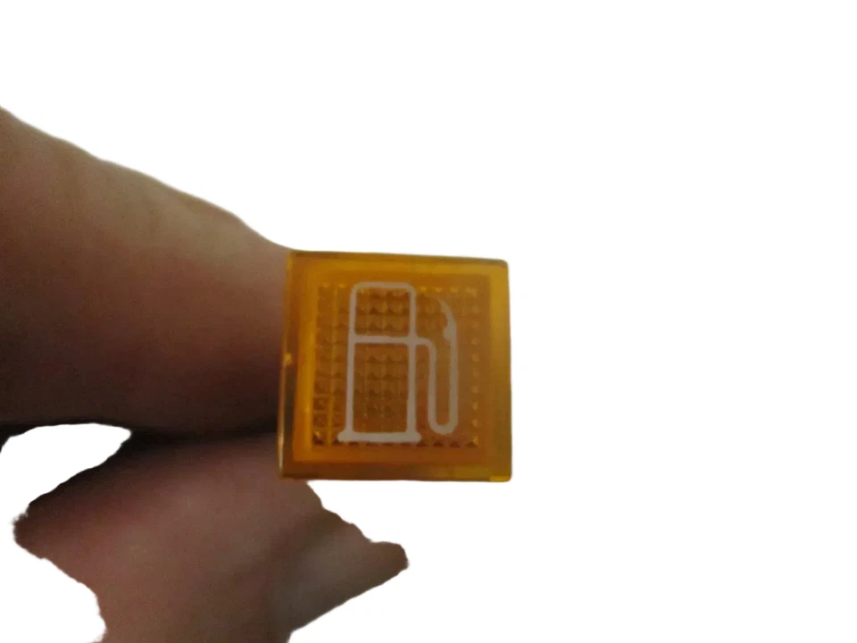 Instrumentenleuchte A2367 Aprilia ETX 125_350 Tankleuchte 8112117 Warnlicht gelb - Bild 3 von 4