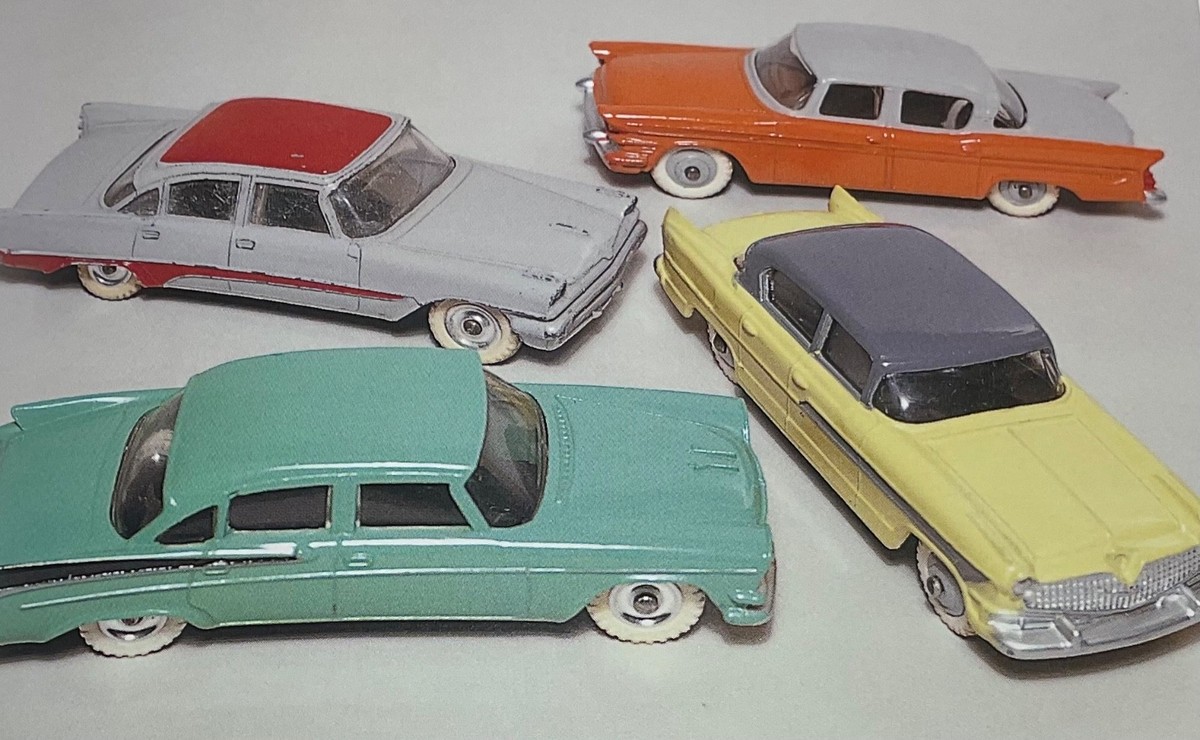 4 DINKY, CORGI New WHITE tires 15 mm late 1950's 1960's with