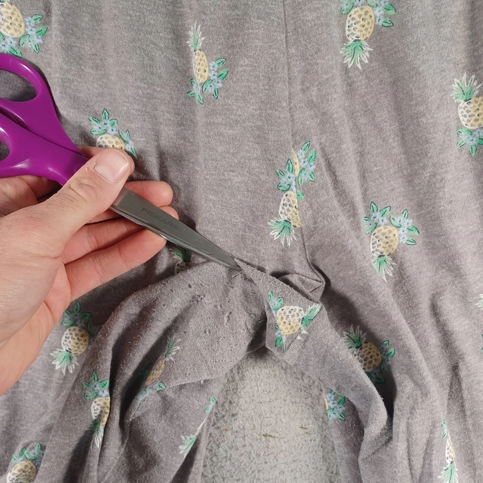 Croft & Barrow Womens Gray Pineapple Pajama Pants Size Large Pockets Drawstring - Image 4 of 4