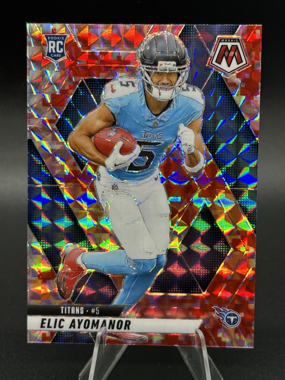 2025 Panini Mosaic #333 Elic Ayomanor Red Camo Mosaic RC TITANS