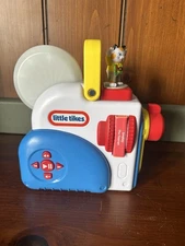 Little Tykes Story Dream Machine Projector Toy with 7 Books 3 Characters