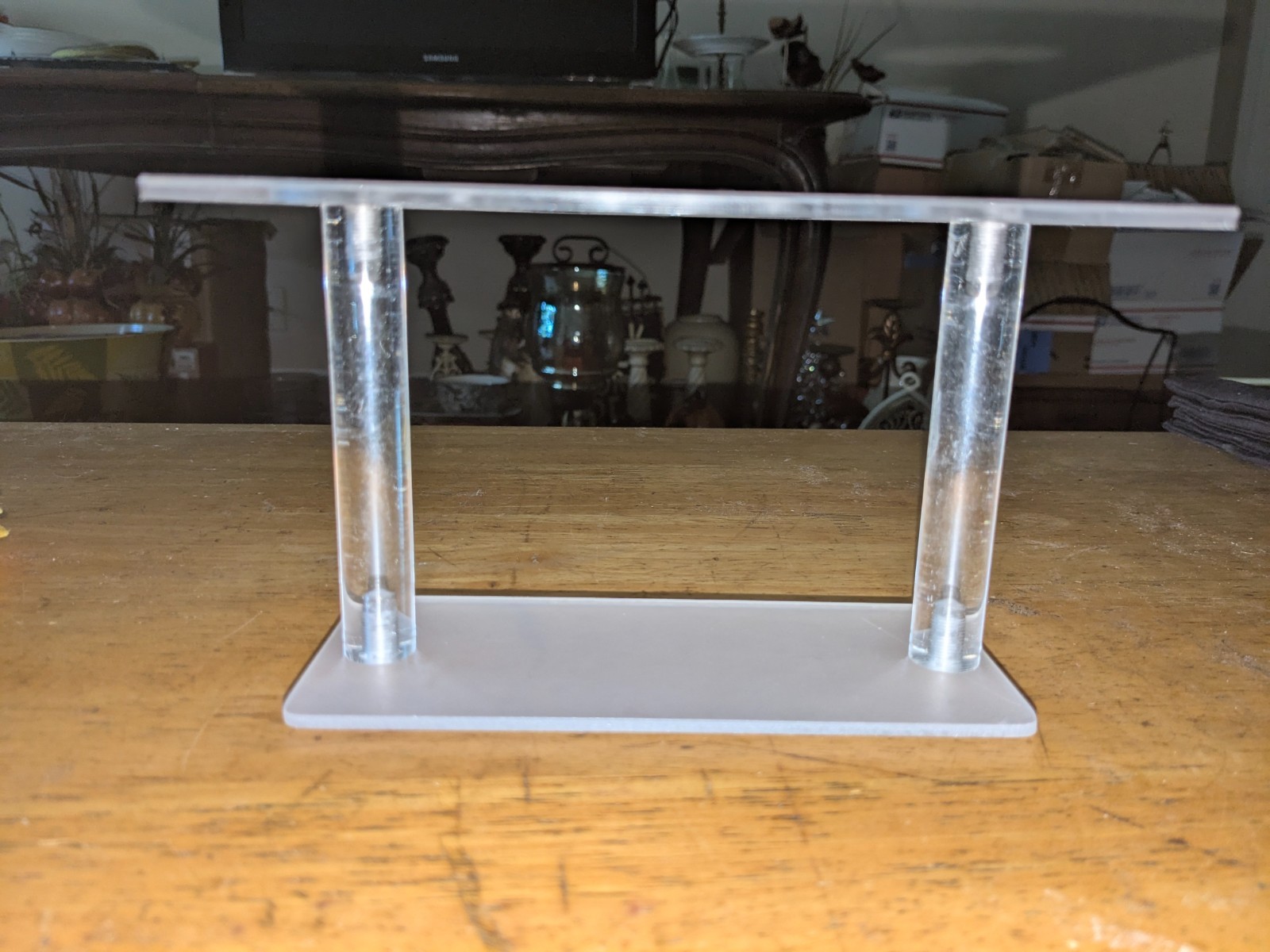 NEW-Ailelan Clear 6.75" Long x 4.75" Wd x 4" Hi Acrylic 6  Ice Cream Cone Holder