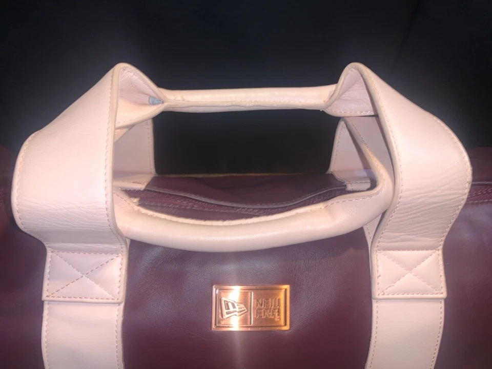 Bolso de Lona New Era Plumb Cuero Rosa Púrpura Foto 2 de 4