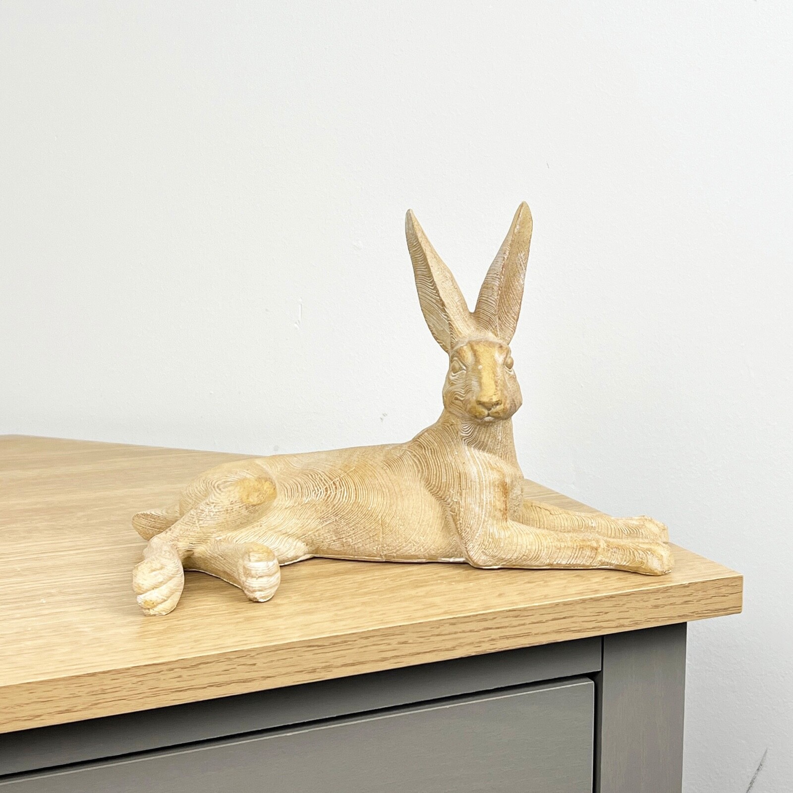 Ornament for Living Room RESIN Laying Hare Sculpture Figurine Statue Rabbit Gift