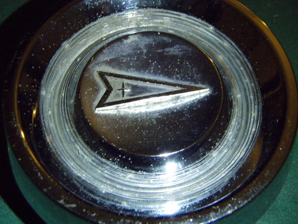1965 Pontiac 65 Catalina horn button standard steering wheel - Image 4 of 4