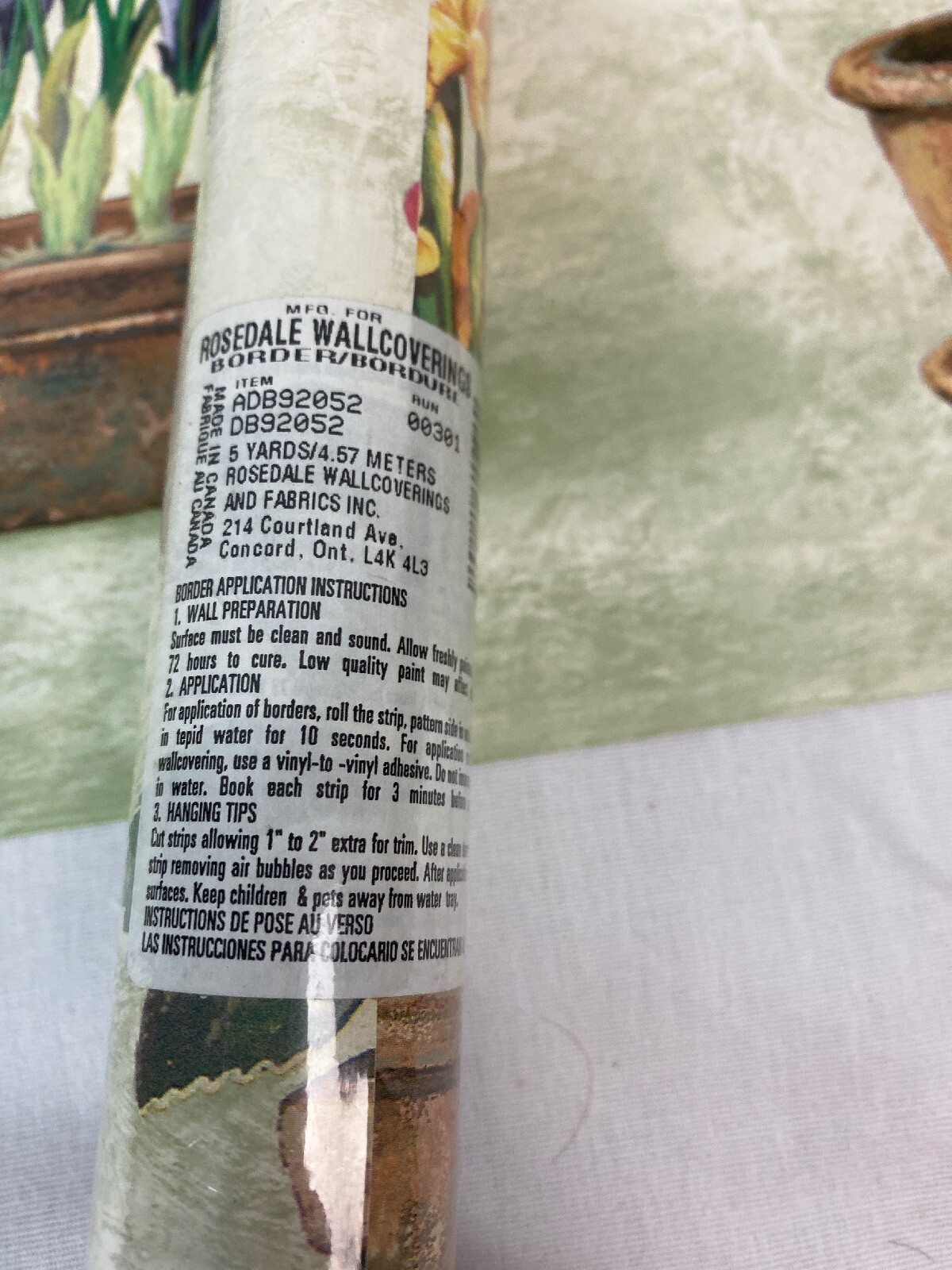 3 Rosedale Flower Pots Wallpaper Border light green 9" wide 5 yds each