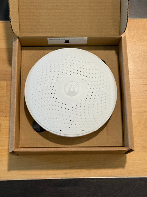 Airthings 2930 Wave Plus Smart Indoor Air Quality & Radon Monitor - White