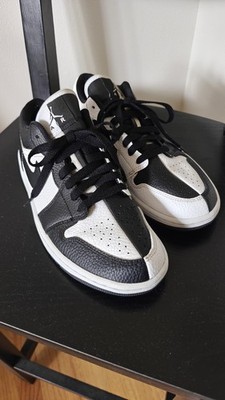 Air Jordan 1 Low  Panda  (Black/White)   Size 8   Barely Worn