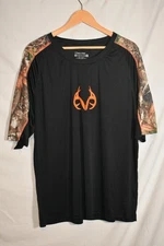 Realtree by Staghorn Creek T-Shirt 2XL – Black with Camo Shoulder Panels