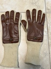 Vintage English Village Women's Gloves Sweater Vinyl Palms  Back
