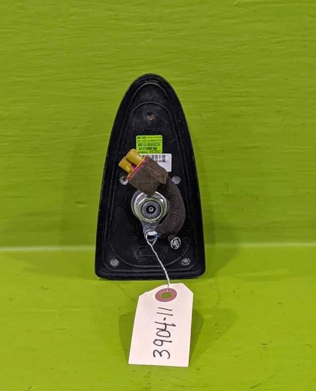 11 12 13 ANTENA DE ALETA DE TIBURÓN DE TECHO SONATA (PLATEADA) OEM 3904-11 Foto 3 de 4