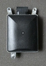 REAR LANE CHANGE ASSISTANT CONTROL UNIT AUDI HELLA 8T0907566 A4 A5 S5 RS5