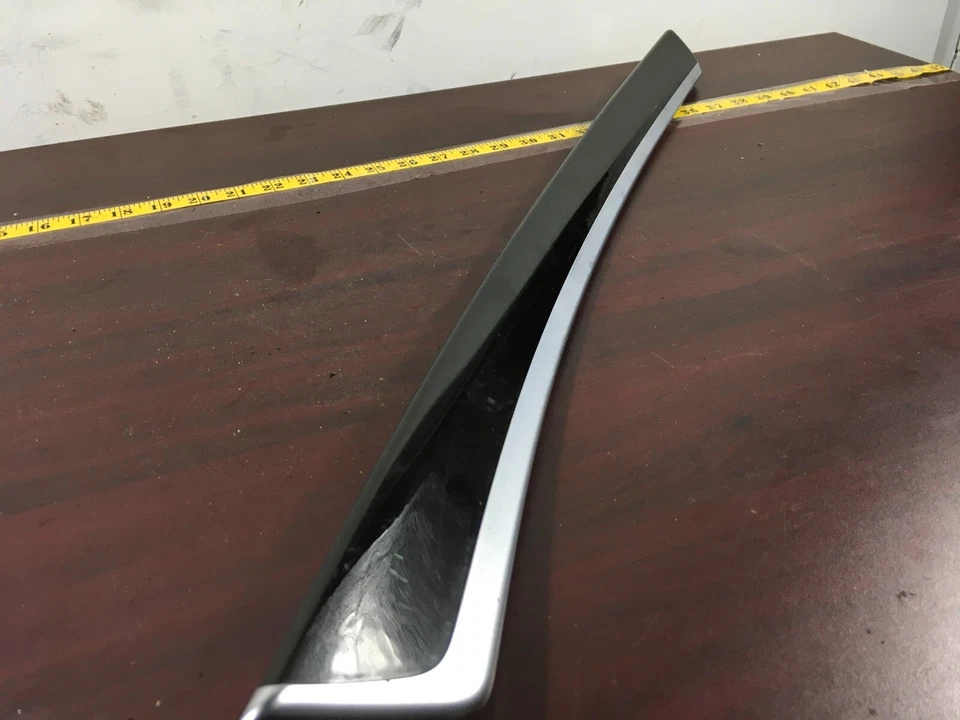 BMW 528i 535i 550i 2011-2016 panel puerta delantera derecha moldura 7225552 OEM. Foto 4 de 4