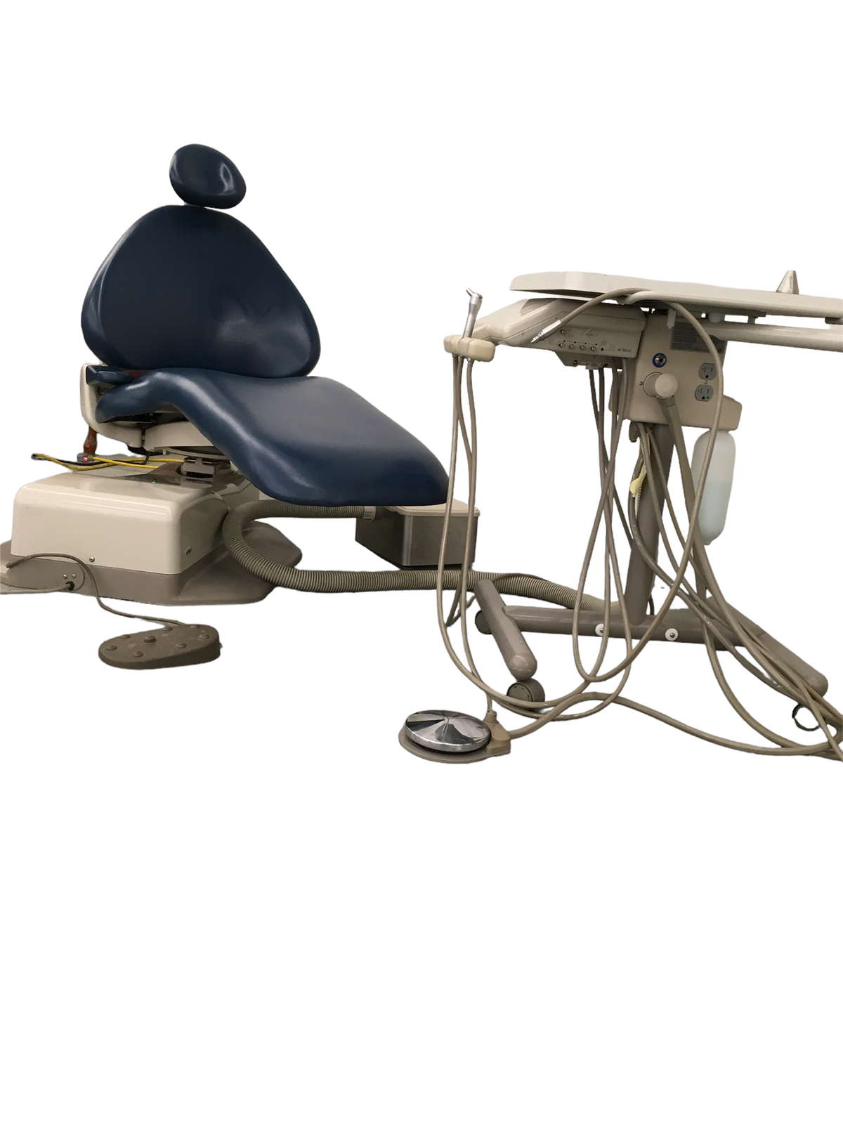 Adec 1040 dental chair w/ Adec Cascade 2671 Duo Cart Delivery System eBay