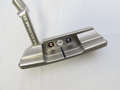 Titleist Scotty Cameron Champions Choice Button Back 33