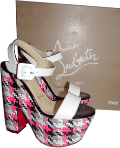 Christian Louboutin Slingbacks rojas Christian Louboutin Slingbacks rojas