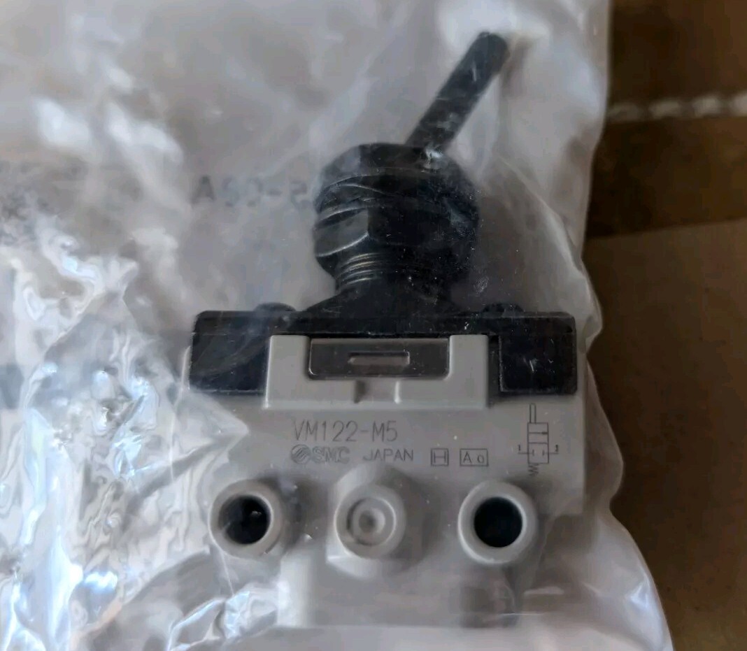 Lot of 10 SMC VM122-M5-08A 2-port Mechanical Air Valves New Wholesale Price