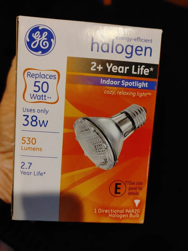 GE Halog. Par 20 indoor spotlight 530 lumen 2.7 yrs 38W replace 50W 043168691499 - Image 2 of 4