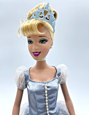 CINDERELLA Barbie Doll Disney GLITTER PRINCESS 12'' 2005