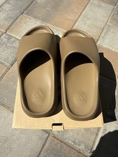 adidas Yeezy Slide Brown Men's Sandals US 9 Lightweight EVA New HQ6448