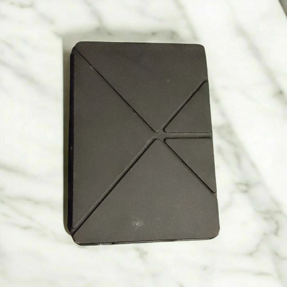 Amazon Kindle Fire HDX 7 (3rd Generation) 32GB, With Magnetic Cover Bundle - Image 2 of 3