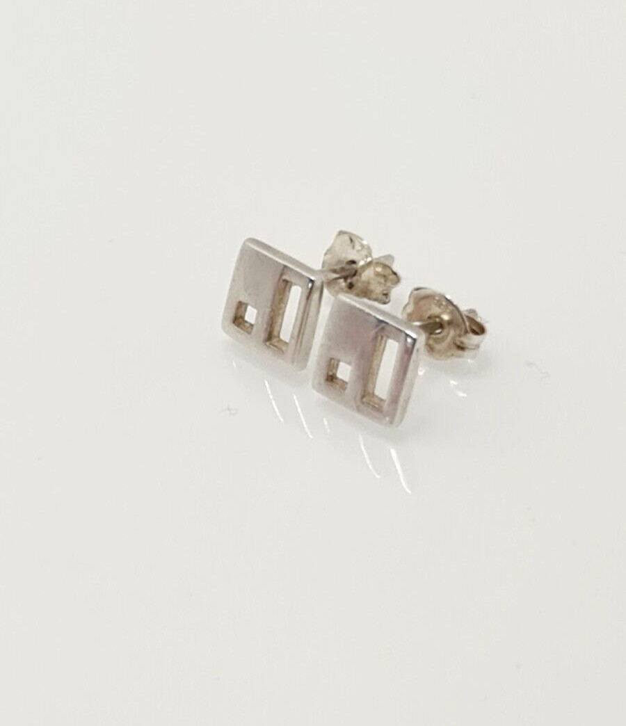 Gorgeous Solid Artistic Square Stud Earrings 925 … - image 1