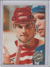 1991-92 Pro Set Platinum #32 Steve Yzerman Detroit Red Wings