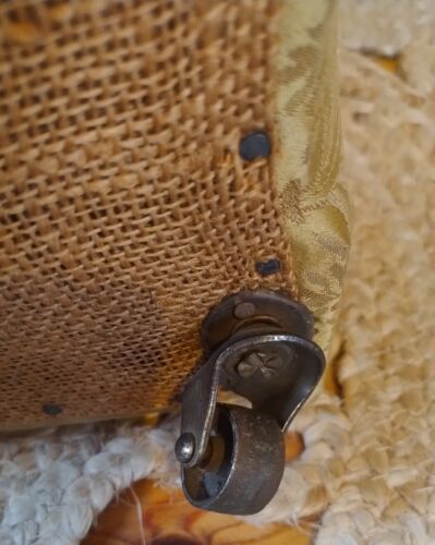 ANTIQUE/VINTAGE SMALL SLIPPER CHAIR - CHILD'S DOLL'S - ON WHEELS - GOLD BROCADE - Picture 14 of 16