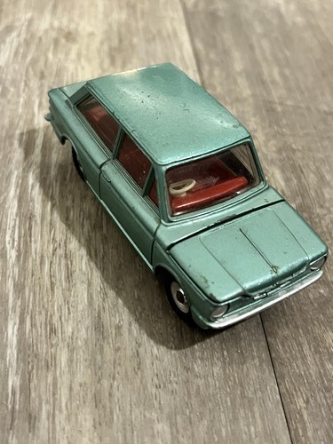 Dinky Toys 138 Hillman Imp metallic green red interior 1/43 scale Mint Condition - 第 1/9 張圖片