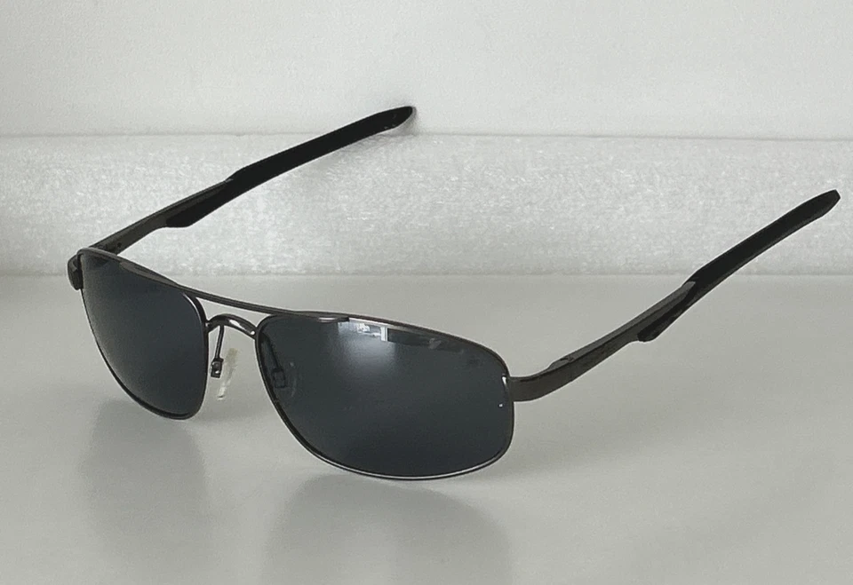 Lote de 2 gafas de sol negras de borde completo Fasion para hombre Ironman y NY Foto 3 de 4