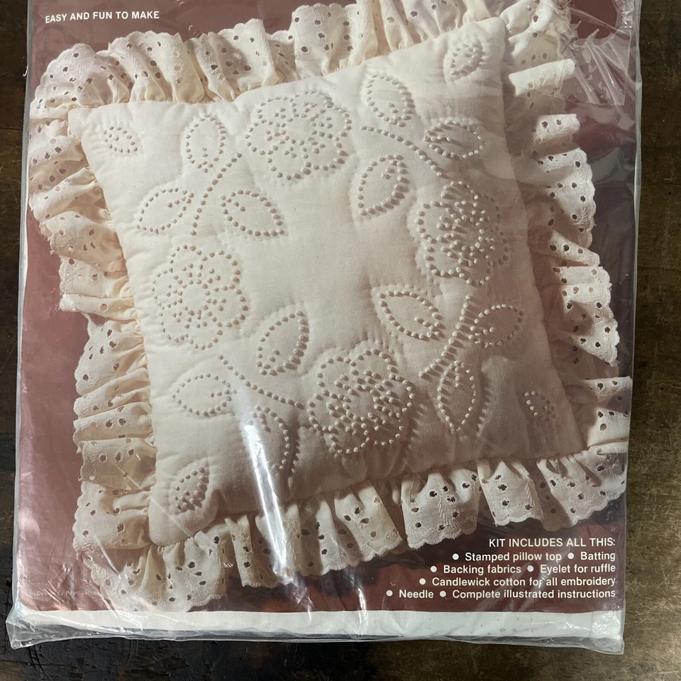 KIT DE ALMOHADA PARAGON CANDLEWICK PLUS 1982 CORONA FLORAL, PEARL JACOBS 0103 NUEVO NOS Foto 4 de 4