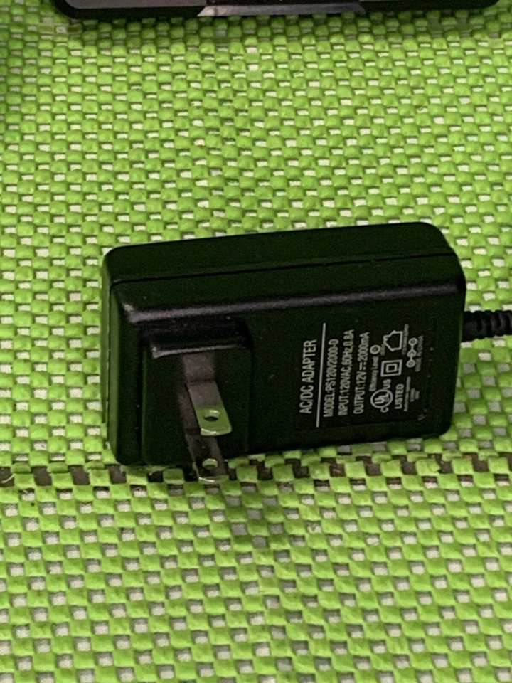 CISCO LINKSYS  CM100 100 Mbps Modem with USB and Ethernet Connections W/ Cords - Image 3 of 4