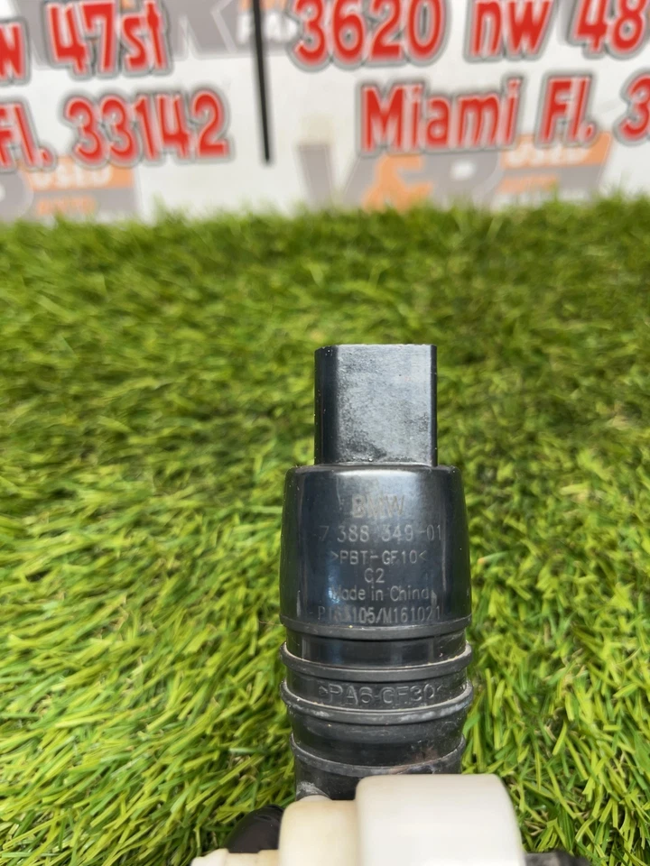 Botella lavadora BMW X1 16 17 18 19 20 21 22 Foto 2 de 4