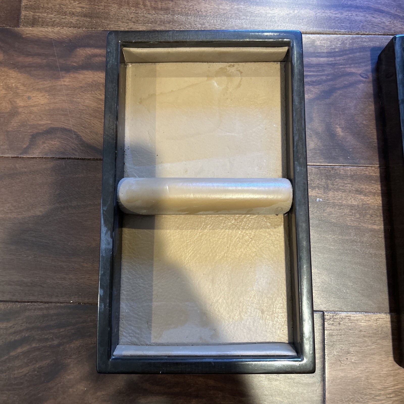 1985 Rolls-Royce Silver Spur Front Lower Center Console