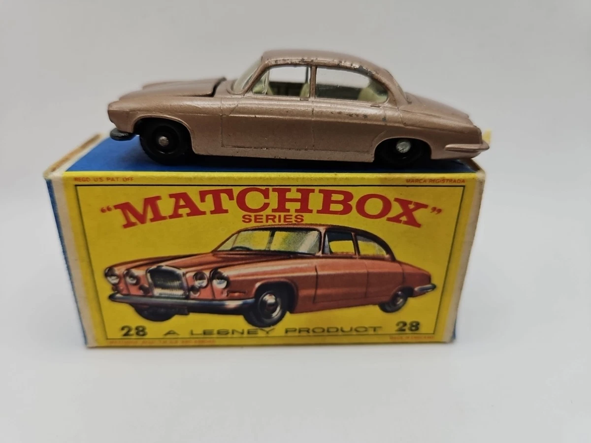 Lesney Matchbox Jaguar Mk 10 No 28 E4 Box Brown Original Wheels