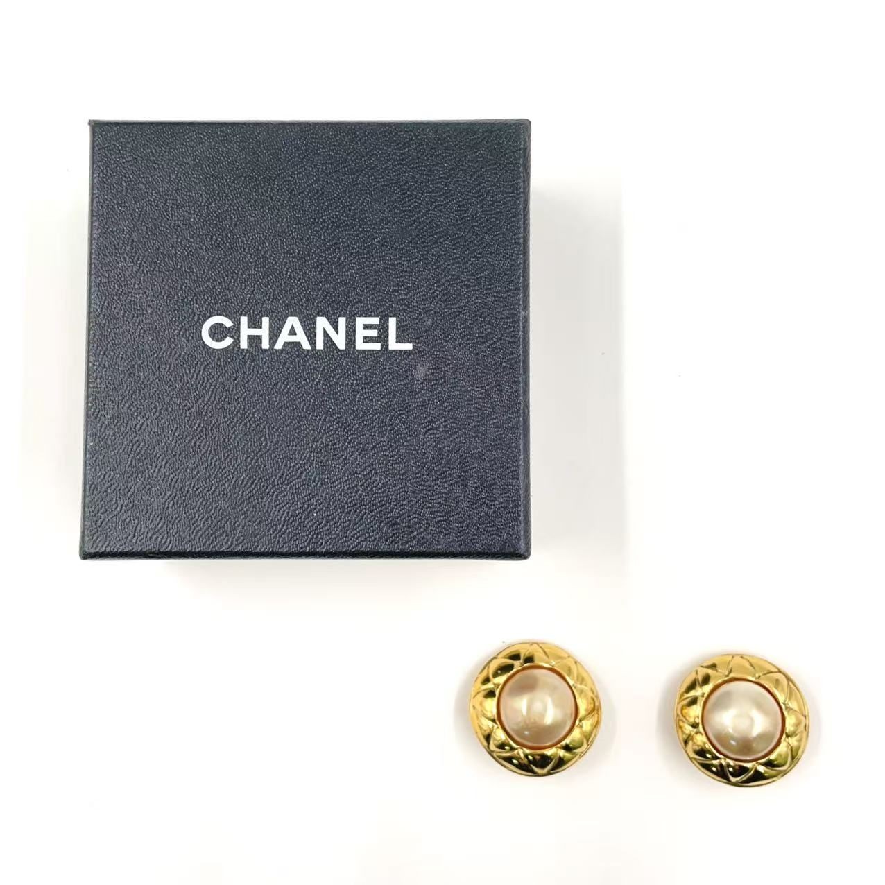 Auth CHANEL Earrings Matelasse Metal & Faux Pearl Off-White Gold Women thumbnail 10