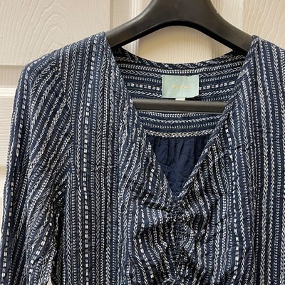 Skies Are Blue Women's Sz Medium Navy and White Striped V-Neck Mini Dress