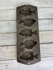 Vintage Lodge Cast Iron 5PP2 Fish Mold Pan Bluegill Cornbread Hushpuppies AS-IS