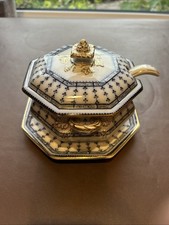 Losol Ware  Pompadour Tureen Set With Spoon