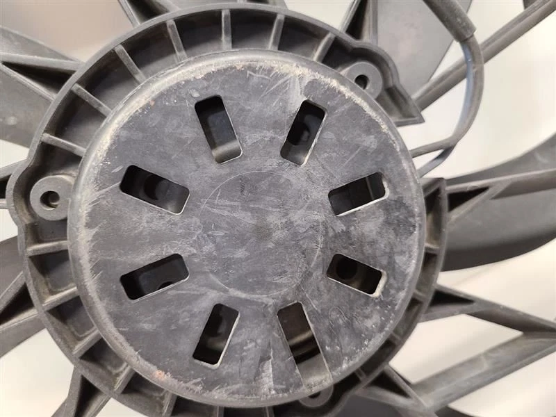 2011-2021 2023-2024 DODGE DURANGO Radiator Fan Motor Fan Assembly 5503799AD Foto 2 de 4