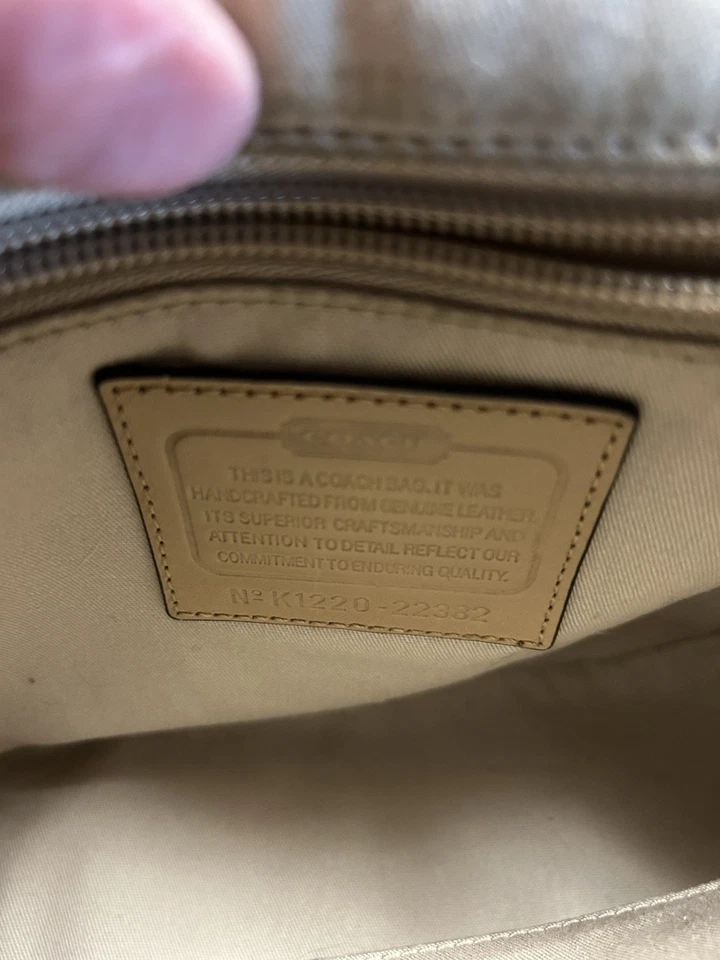 Coach Willis Tan Leather K1220-22382 Legacy Turn Lock Crossbody Bag. - Image 4 of 4