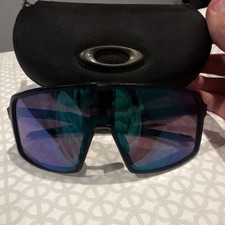 Oakley Mens Shield Wrap Sunglasses Black Plas...