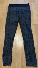 Jeggins eng anliegen grau schwarz animalprint Größe 40