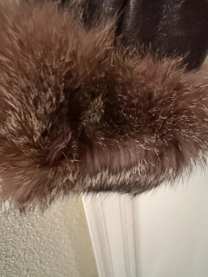 REILLY OLMES GORGEOUS 100% SHEARLING SHEEPSKIN COAT Small CELTIC VIKING - Image 4 of 4