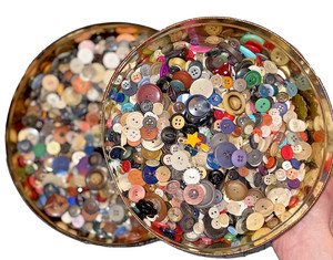 Fun! Lot of Half Pound Sewing Buttons Mixed Size Many Vintage Novelty MOP Glass