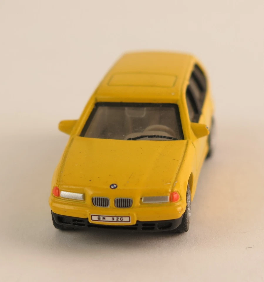 Hongwell 1:72 scale BMW 325i Touring A/F — 第 4/4 张图片