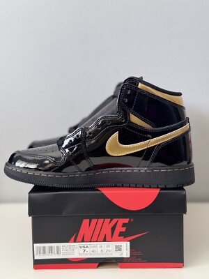 Jordan 1 Retro High Black Metallic Gold 575441-032 (GS) Size 7Y
