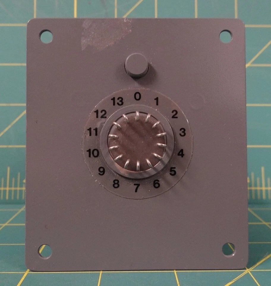 Navair / Navsea 1836608 Timer Sequential / Repeat Cycle Timer 6645-00-652-6723 - Image 3 of 4