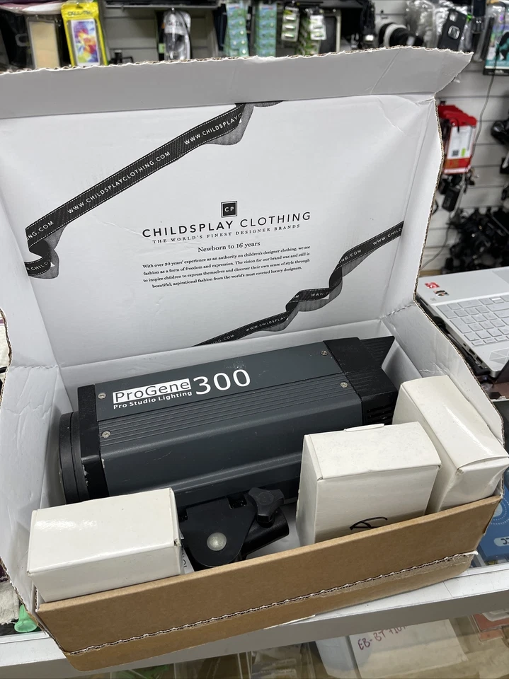 progene pro studio lighting 300 - Image 2 of 4